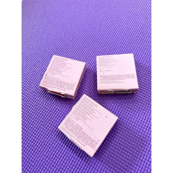 Kylie Jenner Bundle 2 Kylighter Pressed Illuminating Powder & 1 Blush Powder NEW - Picture 4 of 7